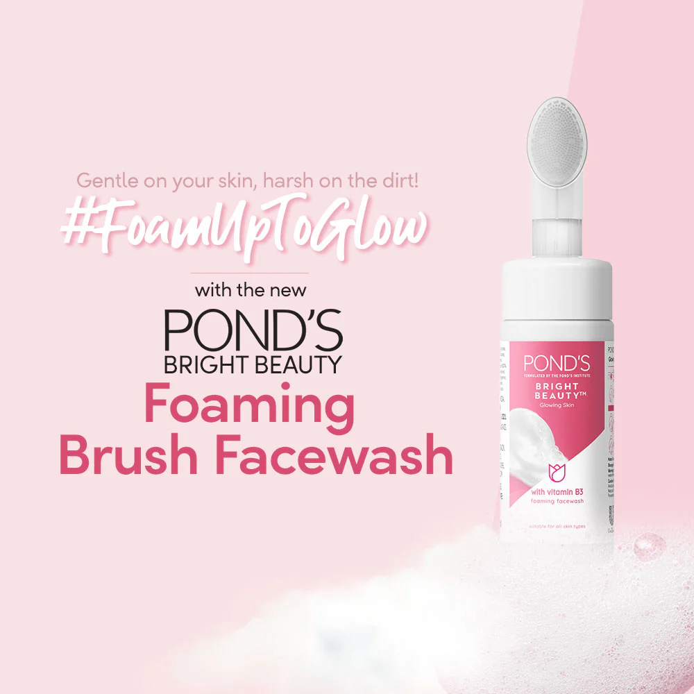 POND'S Bright Beauty Foaming Brush Facewash for Glowing Skin, Deep Clean Pores, All Skin Types (150 ml) - Image 4